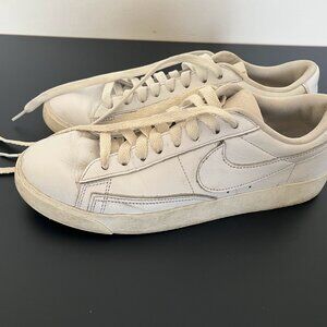 Nike Blazer Low White Women’s Sneakers